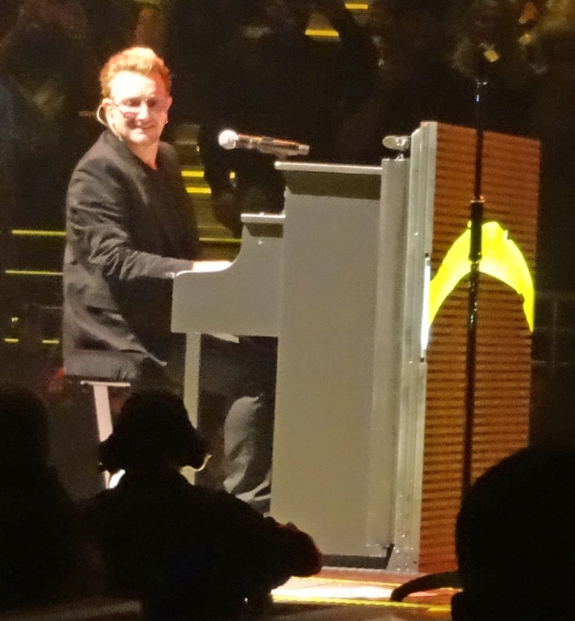 U2